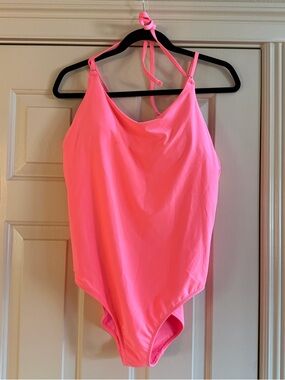 Athleta Keyhole One Piece Swimsuit Wink Pink | Open Back | Size Large